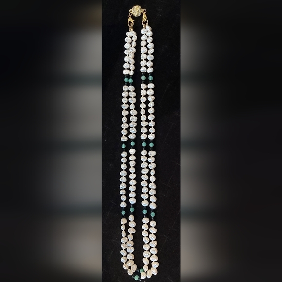 21" Double Strand, Genuine Freshwater Pearls with Real Onyx & Chrysoprase Beads - Picture 2 of 7